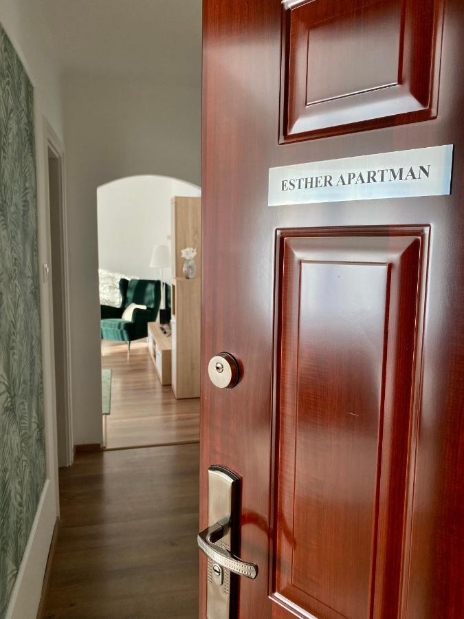 Esther Apartman Tatabánya Extérieur photo